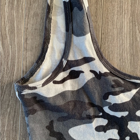 Camo bodysuit - Picture 2 of 3